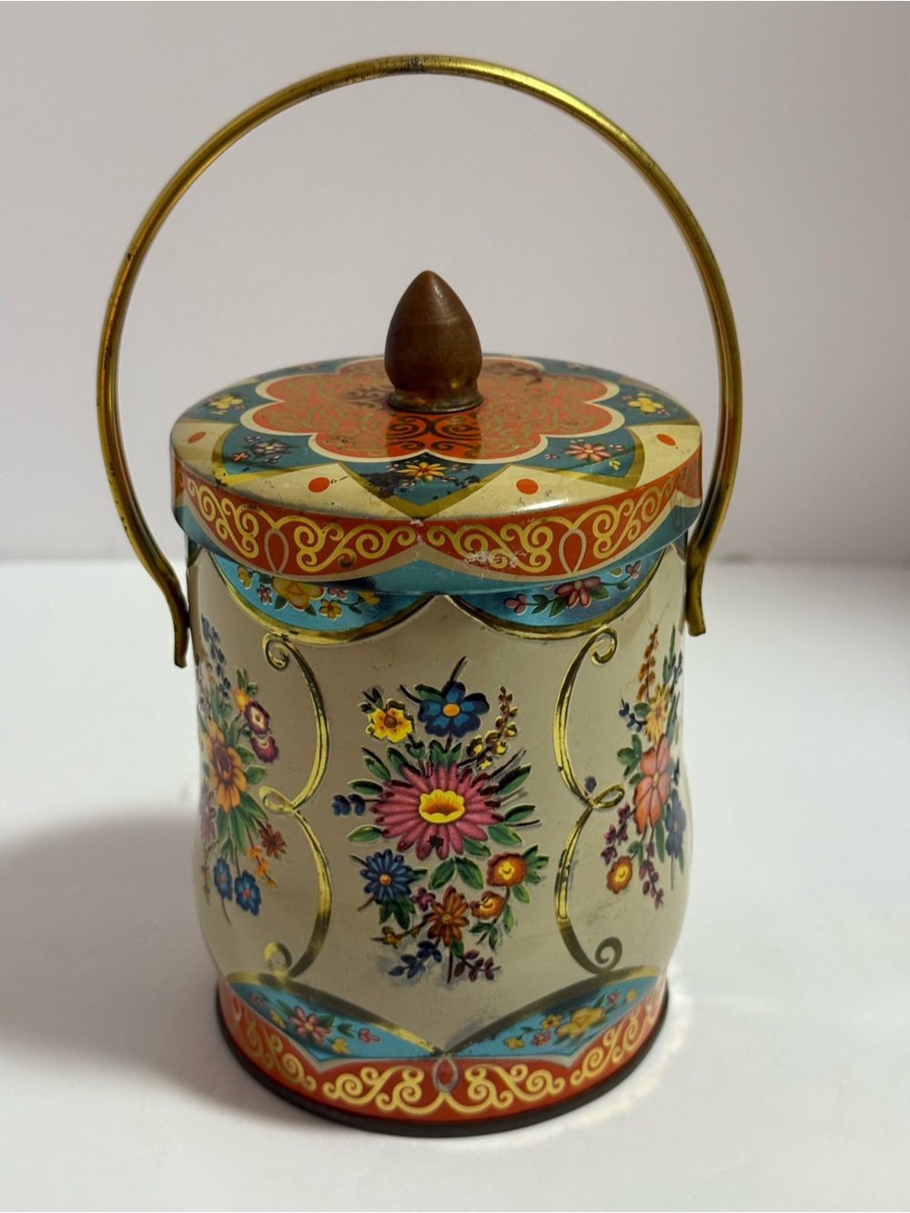 VTG Regal Crown Murray-Allen Floral Candy Tin Bucket w/ Handle Wood Finial